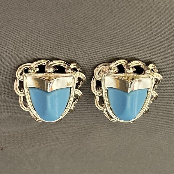 Vintage necklace and clip on earring set Silvertone and blue insets - Picture 2 of 5